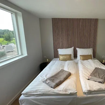 Heidebloem Max. 12 Personen Holiday home *