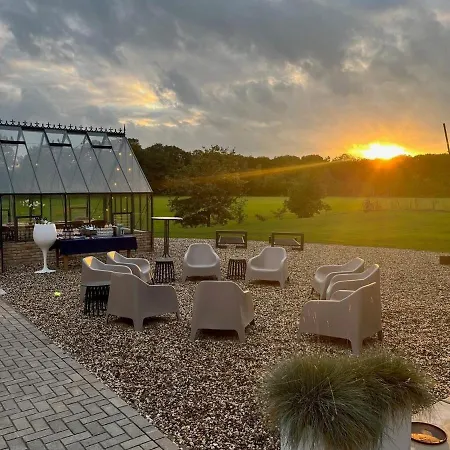 Heidebloem Max. 12 Personen Holiday home Lievelde
